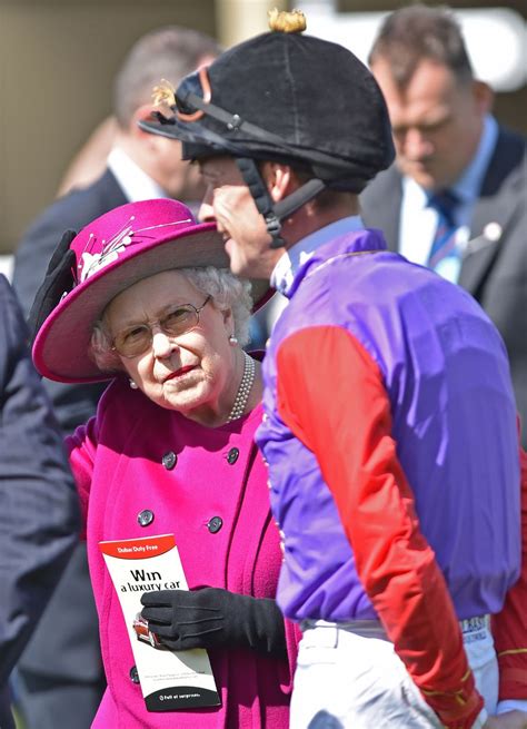 The Queen Watches Her Horse Ring Of Truth At Newbury Mirror Online