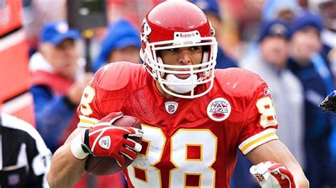 Kansas city, kansas features family oriented sports and activities for the community to experience all throughout the year. Tony Gonzalez headlines best draft picks by Kansas City ...