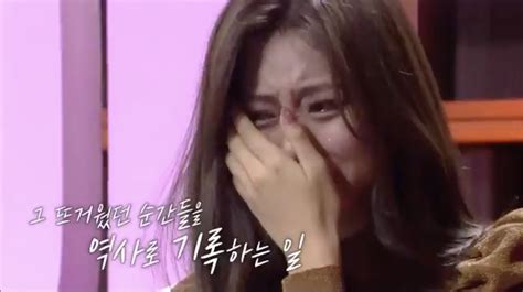 Tzuyu Sheds Tears In Preview For Twices Appearance On The Documentary
