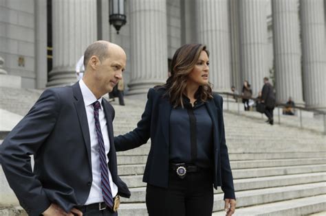 Law And Order Svu Season 18 Episode 5 Spoilers Er Alum Anthony