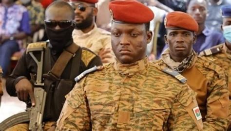 Burkina Faso Le Capitaine Ibrahim Traoré Sera Investi Président De La
