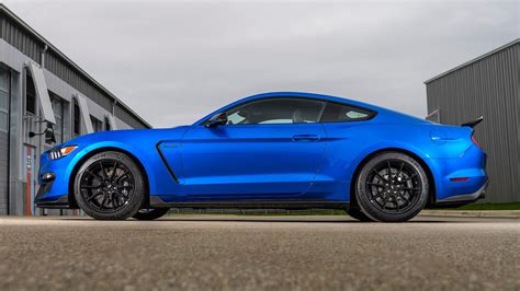 First Drive Review 2019 Ford Mustang Shelby Gt350 Gets A Grip On Its