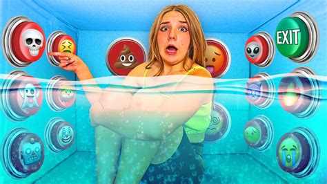 Underwater Mystery Buttons Only Will Let You ESCAPE The Box Piper Rockelle YouTube