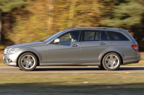 Prove | in abito lungo, la c 220 conferma i livelli di comfort e piacere di guida della berlina, rivelandosi una macinatrice di chilometri senza essere troppo assetata. Mercedes-Benz C220 CDi Estate first UK drive