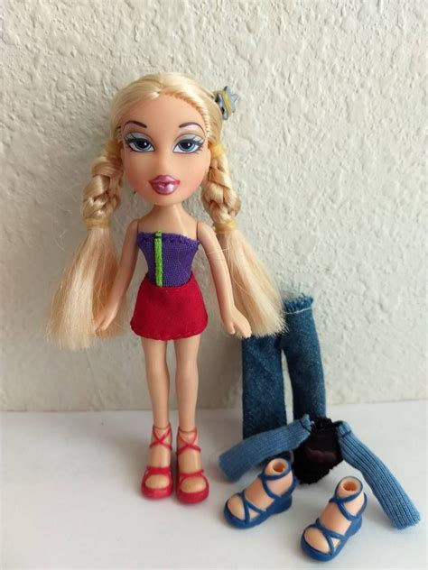 Mga Lil Bratz Girlz Mini Cloe Doll 412 Inches Original 2 Outfits And 2