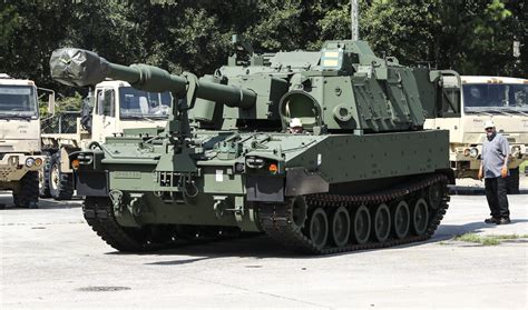 Us Army Orders More M A Self Propelled Howitzers