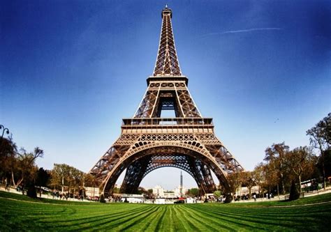 Paris Most Visited Tourist Attractions By Puru Tripoto