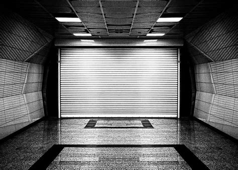 Garage Underground Store Closed Subway Dark Background Wallpaper