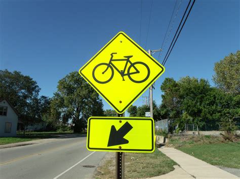 Bicycle Crossing Sign Free Photo Download Freeimages