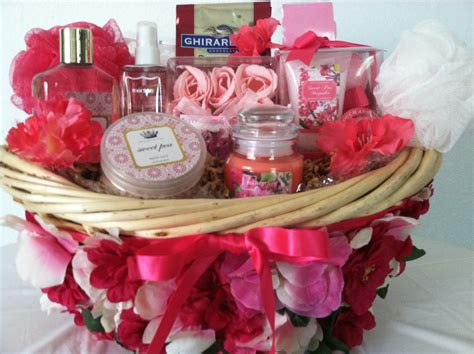 10 best spa gift baskets of july 2021. One of a kind handcrafted Spa Gift Basket Sweet Pea "Item ...