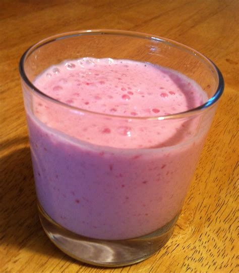 5 Quick And Healthy Fruit And Yogurt Smoothie Recipes Delishably