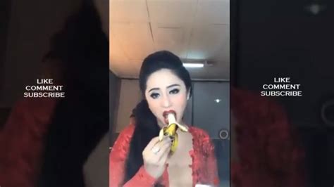 Bigo Live Dewi Persik Dewi Persik Nafsu Sama Pisang Youtube