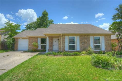 Updated Home In Arlington Tx Listed For 184900 Foreclosed Homes For