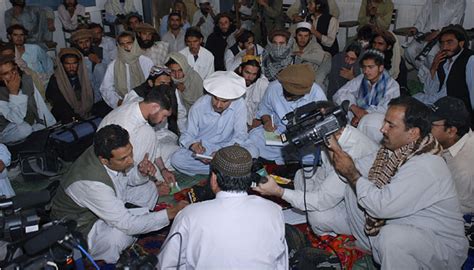 Taliban Leader Flaunts Power Inside Pakistan The New York Times