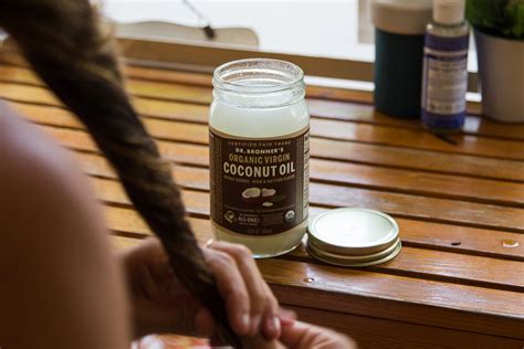 How To Use Coconut Oil For Hair Growth And Conditioning