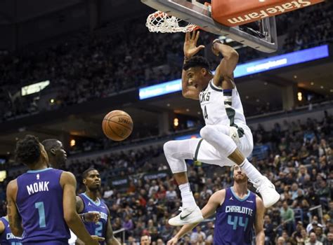 A Look Back At Giannis Antetokounmpo S Best Dunks From His MVP Years