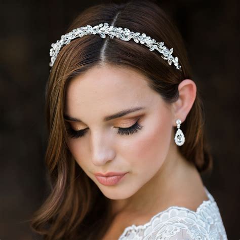 Let's see what you can try with different types of veils. En Vogue Bridal Accessories - Bridal Headband | HB1910 ...