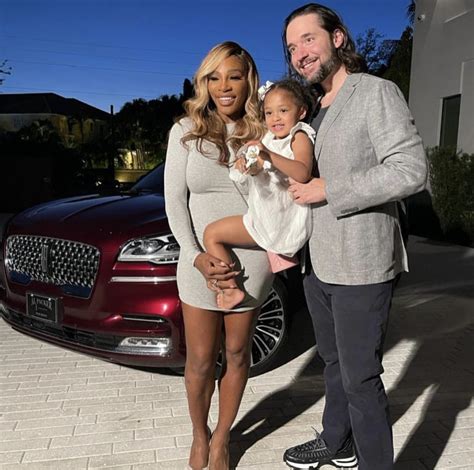 — mike morris (@cincodemayomike) february 16, 2021. 17/02/2021 • Serena Williams Posed With Her Husband Alexis ...