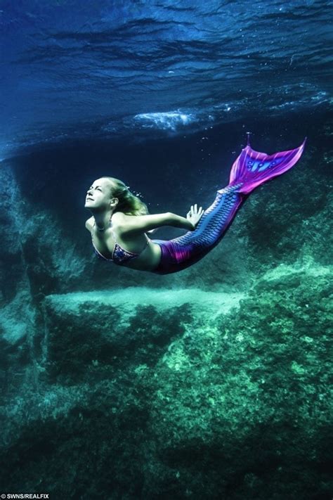Sea Lover Opens Uk’s First Mermaid School Real Fix