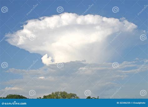 Cumulonimbus Cloud Stock Image Image Of Cloud Weather 32346235