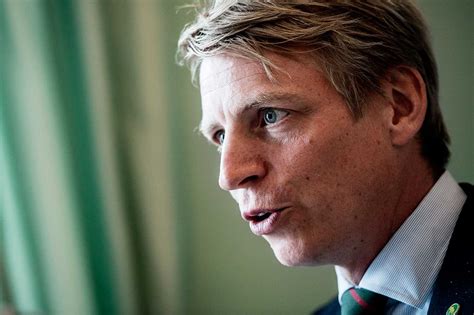 39 photos · 786 views. Bolund backar språkrören | Aftonbladet