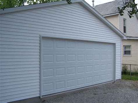 Mit farben läßt sich die kombination passend gestalten. Fotos von Garagen | Garagenbau - Garage selber bauen