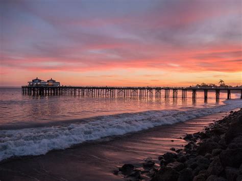 Travel Guide to Malibu | California sunset, Malibu sunset, Beach at night