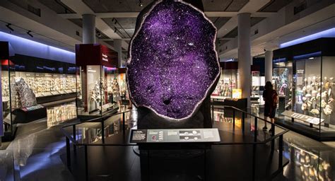 Inside The New Halls Of Gems And Minerals At The Amnh Gothamist