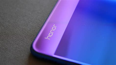 The honor 8x is now available in phantom blue colour!watch our video to have a closer look at this stunning new colour. Honor 8X imponeert met Phantom Blue kleur - GadgetGear.nl
