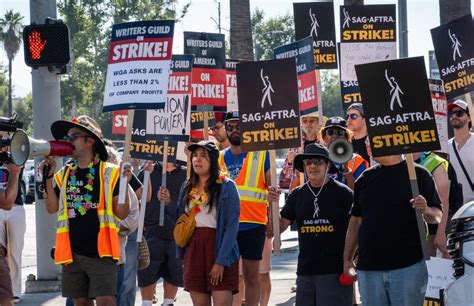 Sag Aftra Amptp To Resume Talks Tuesday Strike Hits 100 Days Los