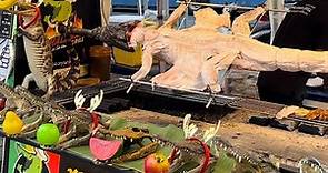 泰國芭堤雅飛機夜市烤鱷魚肉🐊(grilled crocodile meat, Pattaya Thailand)07122022