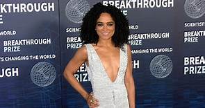 Lauren Ridloff 2023 Breakthrough Prize Awards Ceremony Red Carpet