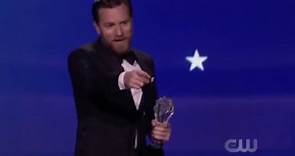 Ewan McGregor kisses Fargo co-star at Critics’ Choice Awards
