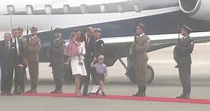 Duke and Duchess of Cambridge arrive in Poland with Prince George and Princess Charlotte