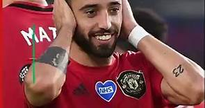 Bruno Fernandes signs new contract with Manchester United