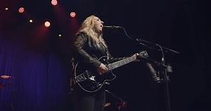 Wild And Lonely - Melissa Etheridge (Official Video)