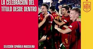 𝗗𝗘𝗦𝗗𝗘 𝗗𝗘𝗡𝗧𝗥𝗢 | ¡¡Vive la celebración de la Selección española como uno más del equipo!! | 🔴 SEFUTBOL