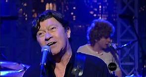 TV Live: Robbie Robertson - "He Don't Live Here No More" (Letterman 2011)