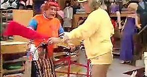 Are You Being Served S10/E6 'Friends & Neighbours' John Inman, Frank Thornton, Wendy Richard, Molly Sugden, Arthur English - video Dailymotion
