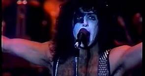 Kiss - Detroit Rock City (official Video)