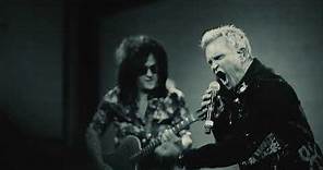 Billy Idol & Steve Stevens "To Be A Lover" – Live at Third Man Records