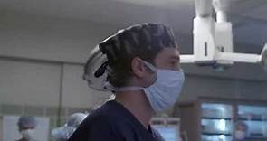 Grey's Anatomy - "Es una hermosa noche para salvar vidas" (1x01) [Español Latino]