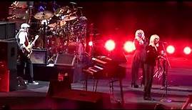 Fleetwood Mac_Everywhere_ Christine McVie at Leeds First Direct Arena 2015