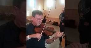 Mike Hartgrove on a Glenn Boyd fiddle