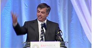 Eddy Cue accepts award on behalf of Steve Jobs, with very personal speech [Video] - 9to5Mac