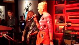 Gwen Stefani & Pharrell Williams LIVE 'Sweet Escape' & 'Spark the Fire' 2014