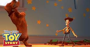 Woody juega al escondite con Buster | Toy Story 2 | Disney Junior Oficial