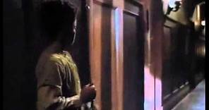 La Gente Detrás de las Paredes "The People Under the Stairs" (1991) Trailer