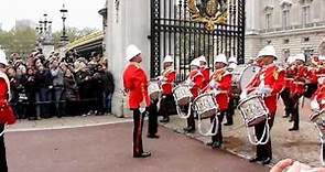 Cambio de guardia en el Palacio de Buckingham, Londres