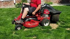 Snapper Riding Lawn Mower 28" Wide With Bagging System